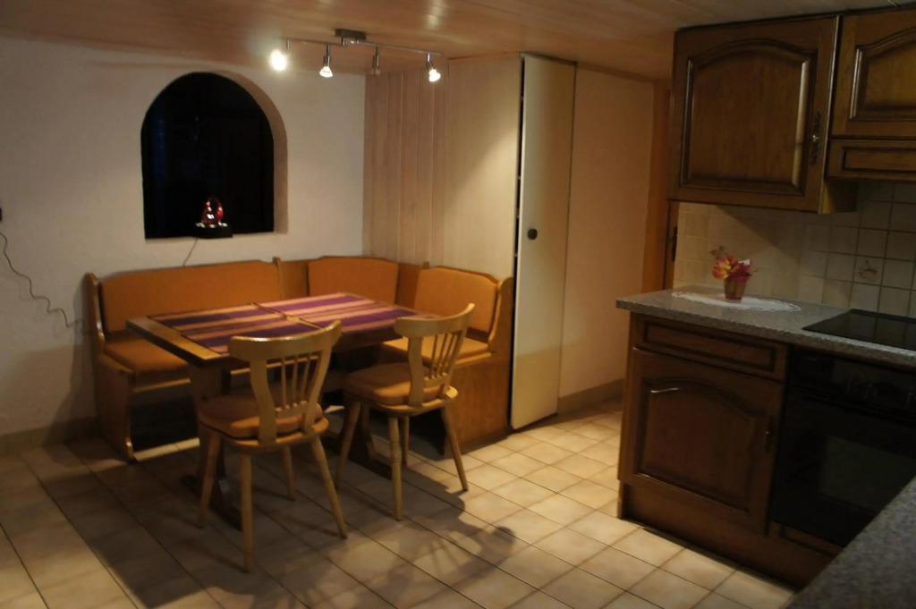 Petit Helvetia Budget Hotel