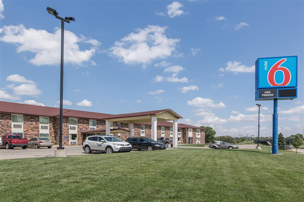 Motel 6 Omaha - Central