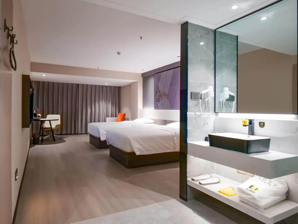 Jingmen California Apartment Hotel