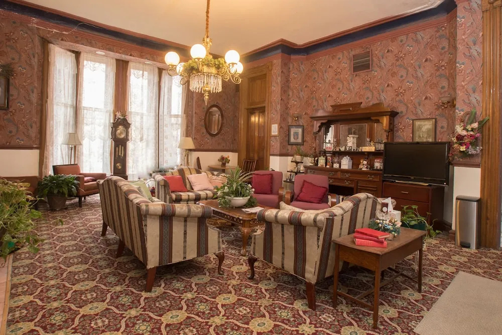 Biltmore Suites Hotel