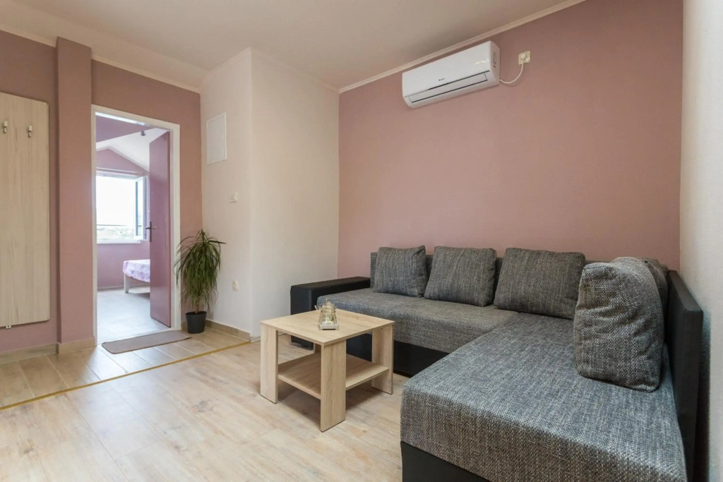 New apartment with terrace and sea view