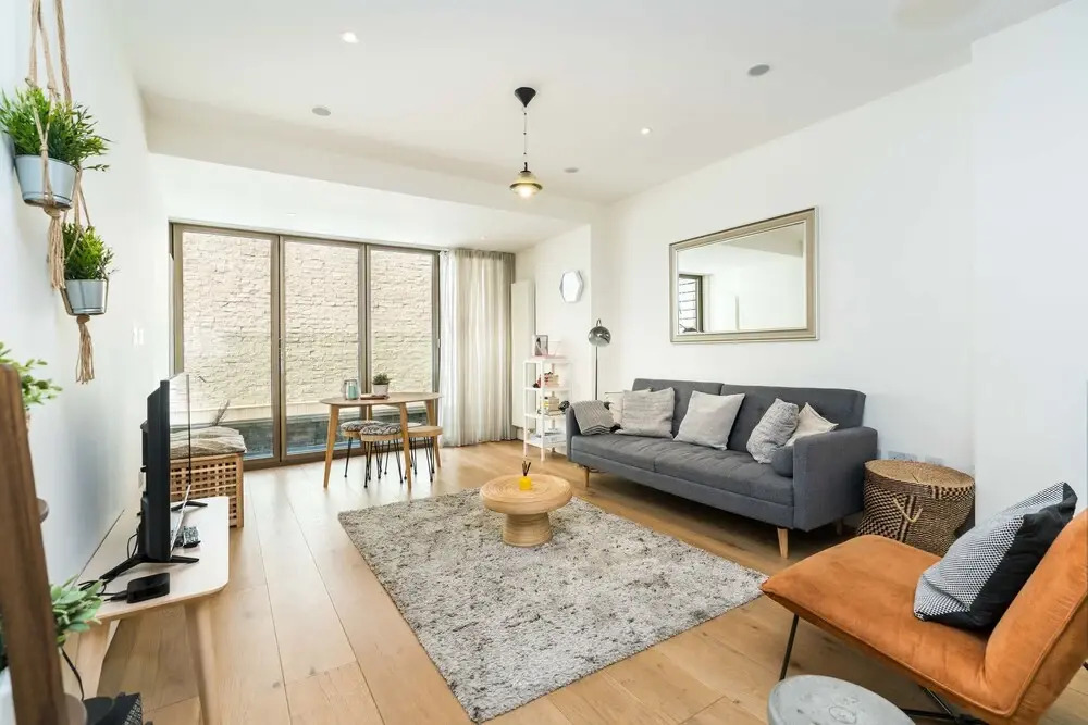Styled 2Bed2Bath Duplex + Patio near Oxford Circus