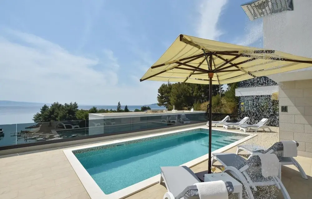 Amazing Home in Omis With Sauna, Wifi and 5 Bedrooms