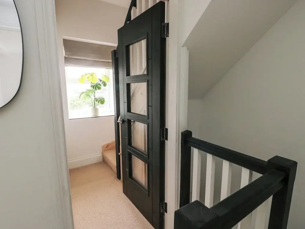 1 Mona Terrace