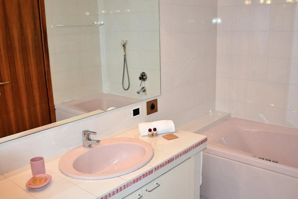Casa Beatrice - 5 Sleeps Close to the Lake in Pai di Torri del Benaco