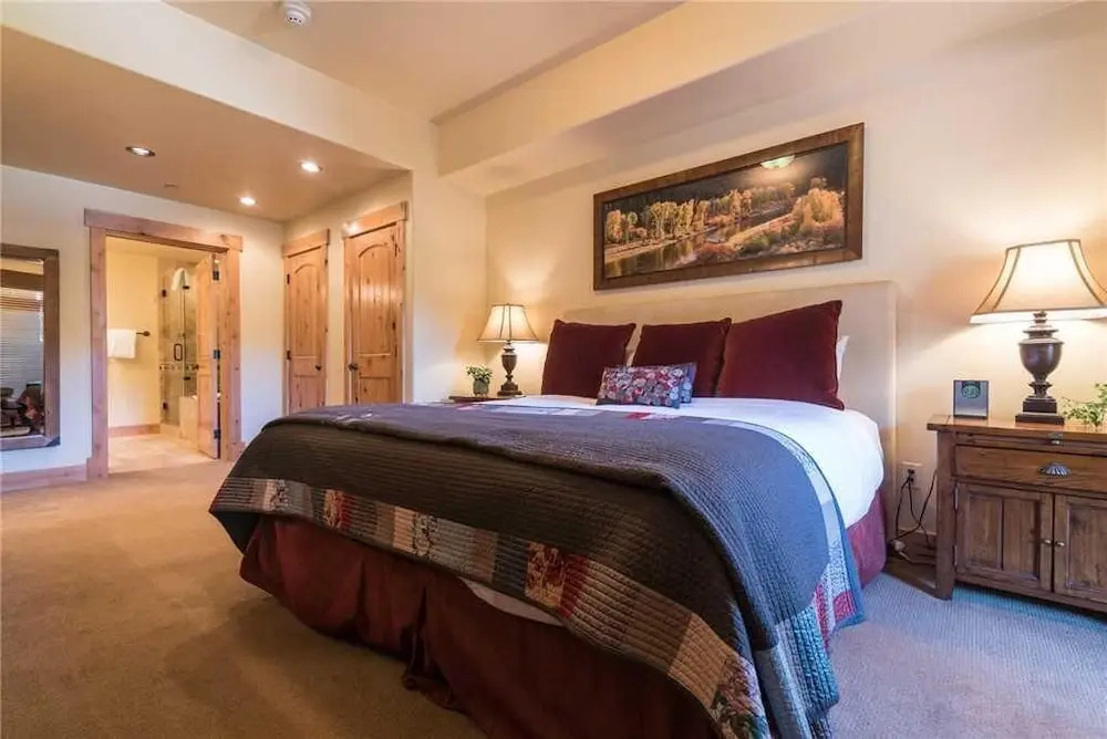 6110 Bear Lodge, Trappeur's Crossing Apartment 3