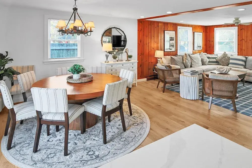 Charming 3br Home In Nantucket's Natural Beauty 3 Bedroom Home