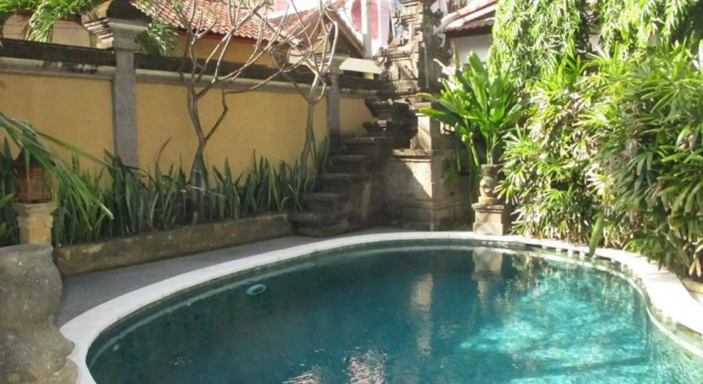 Yuli Bungalows