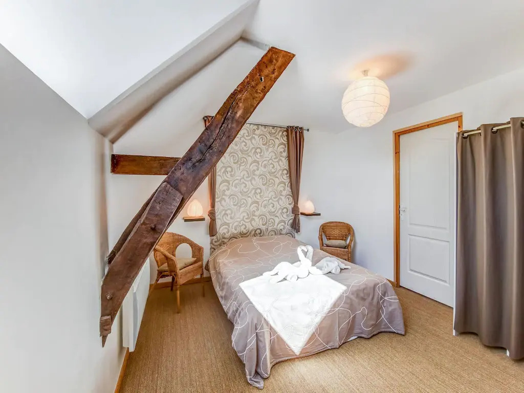 Welcoming Holiday Home in Brainville with Fenced Garden