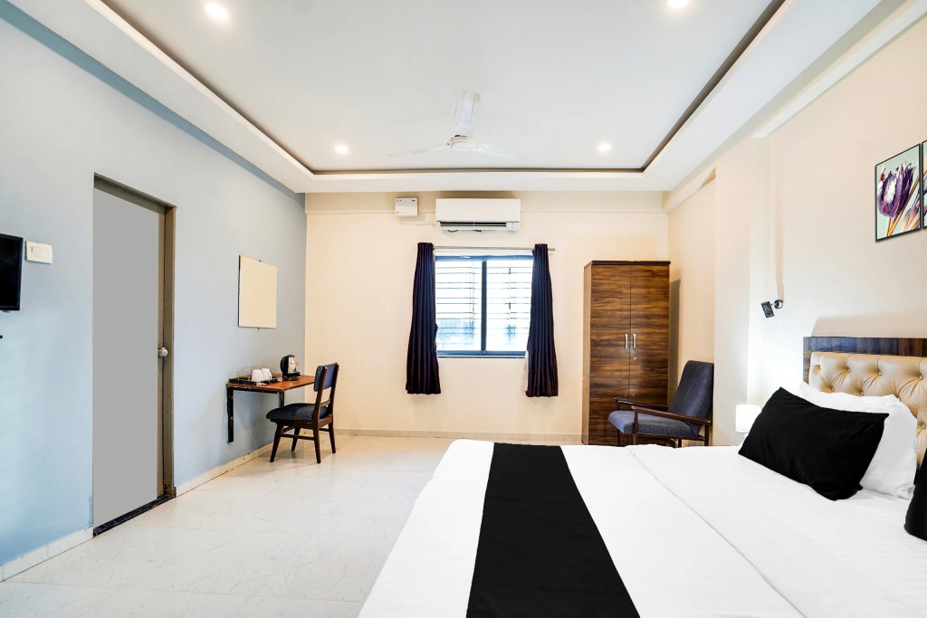 OYO Flagship 39712 Orient Royale Nagpur