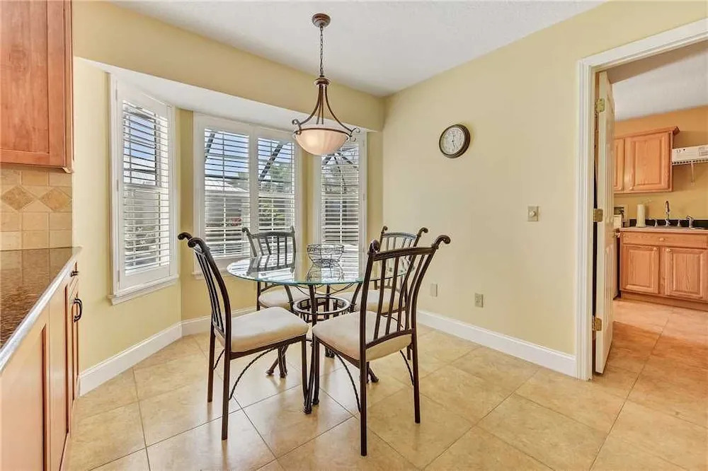 Ocean Escape, 3 Bedrooms, Pet Friendly, Private Pool, Wifi, Sleeps 7