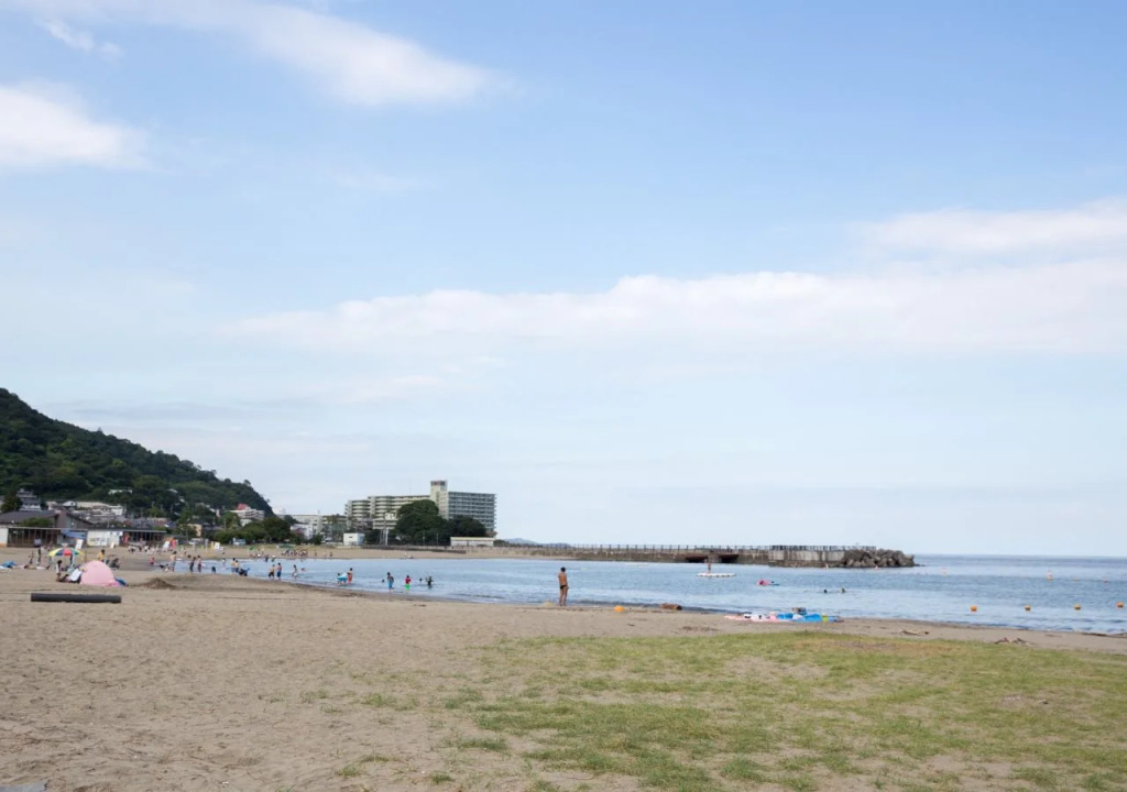 Atami Red House