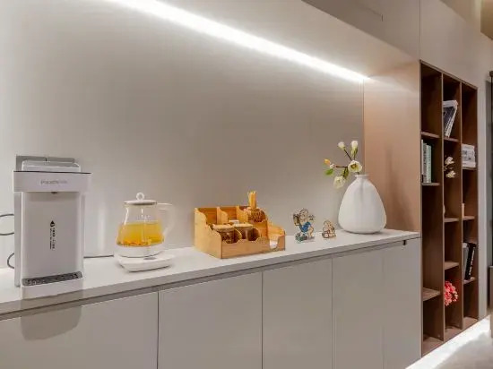 Homeinn · neo (Shanghai North Bund Longchang Road Subway Station)