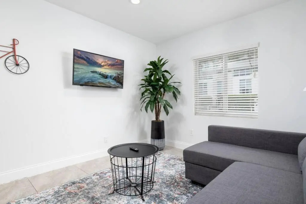 Bayshore Breeze 1 - Fort Lauderdale Beach