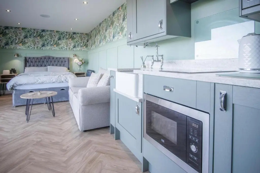 The Caswell Bay Hide Out - 1 Bed Cabin - Landimore