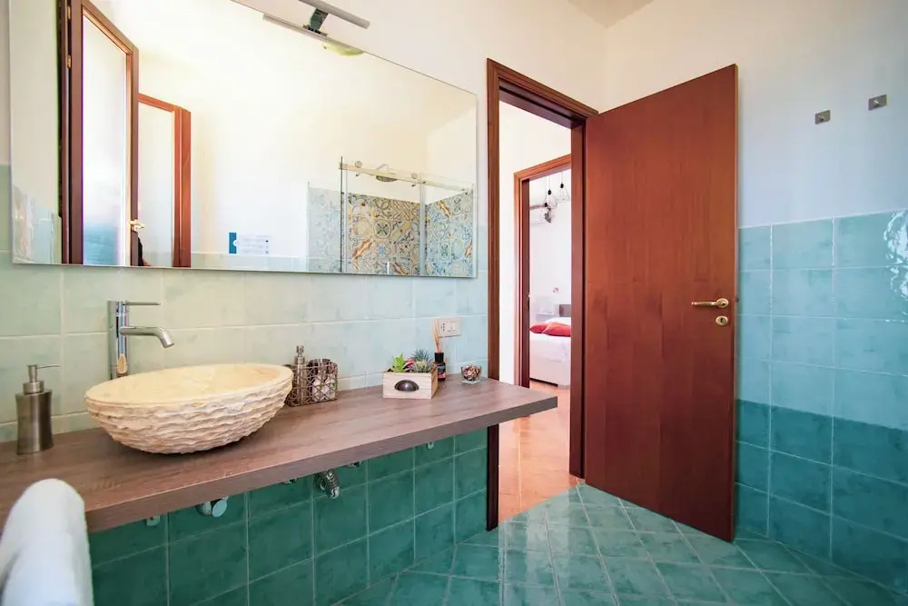 Pater Meus Suites - Sea View, Pool & Parking