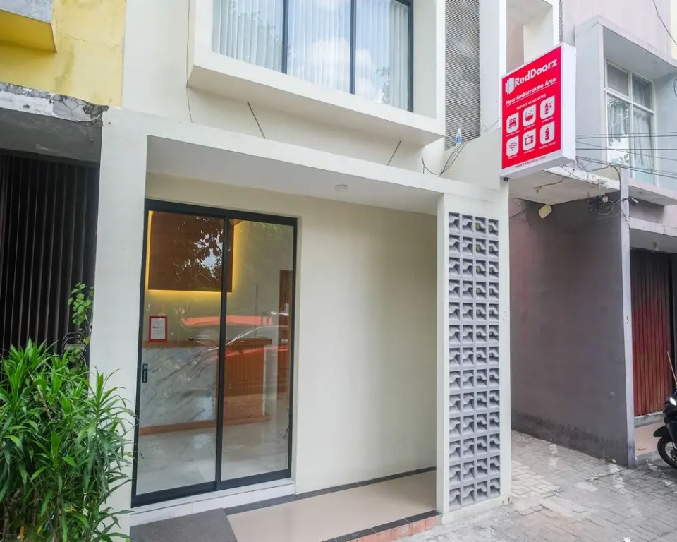 RedDoorz near Ambarrukmo Area