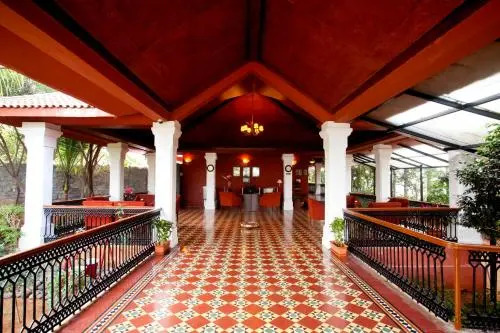 Leonia Holistic Destination