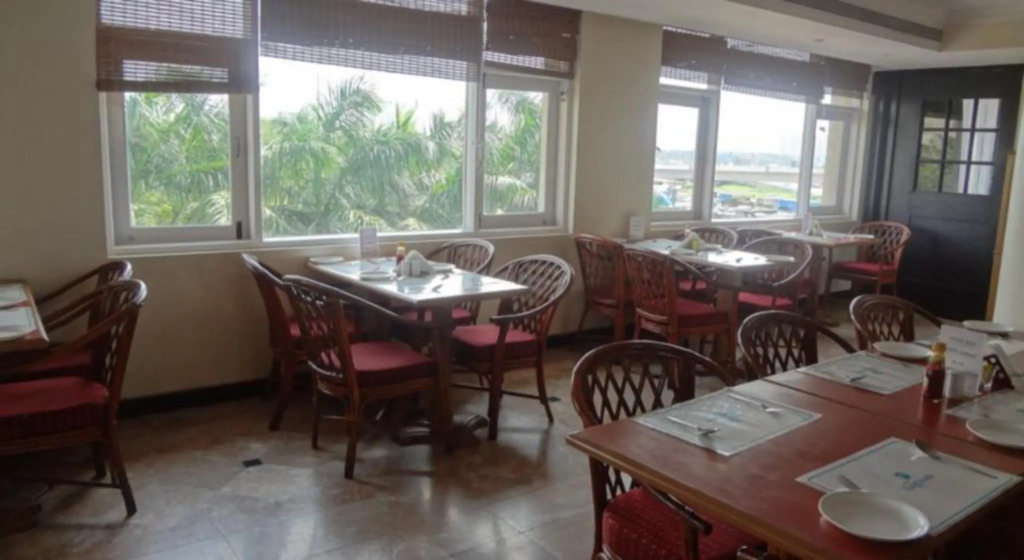 Hotel Rang Sharda