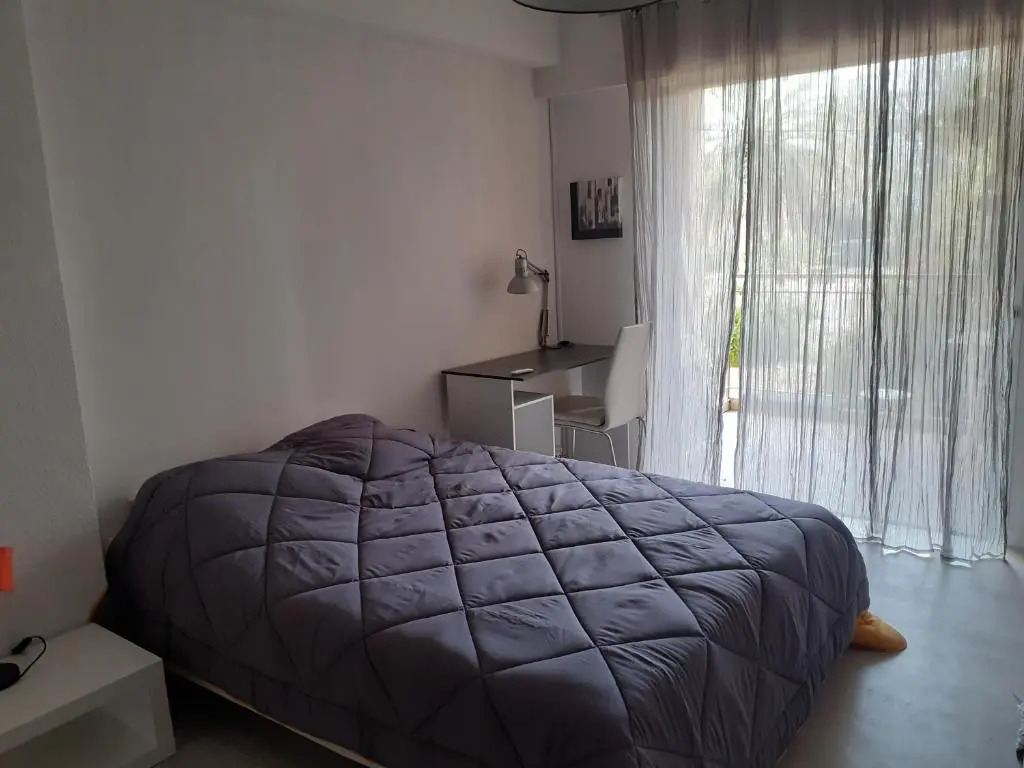 F4 au cœur de Toulon 3 nuits minimum Wifi et parking commun gratuit