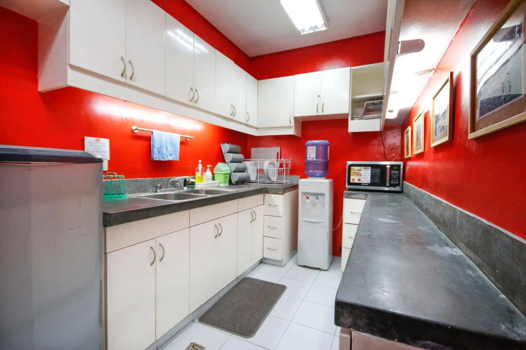 Lokal Hostel
