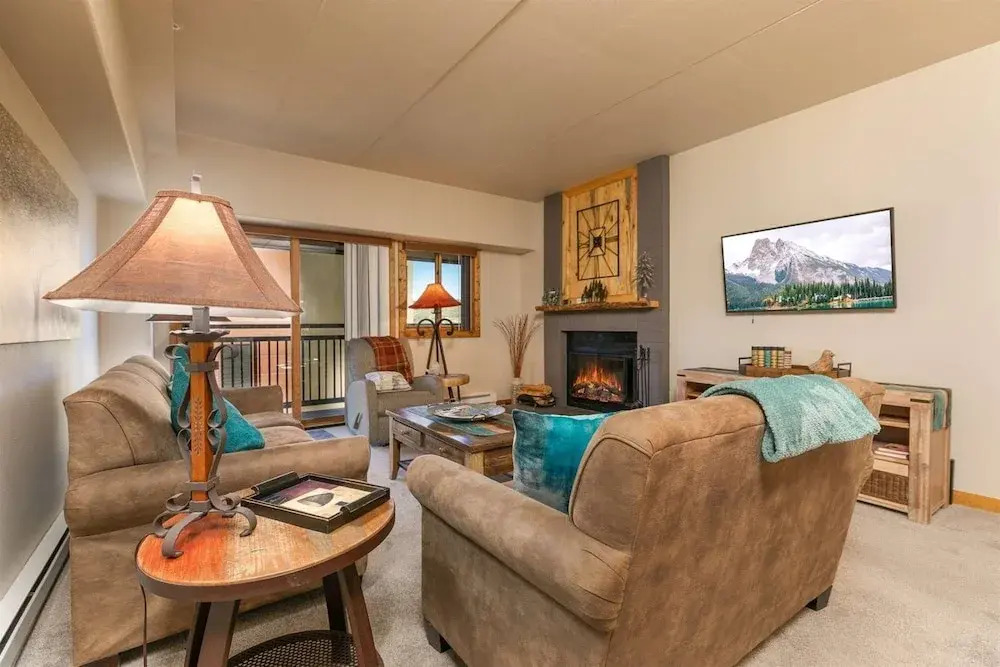 Comfortable 2-Bedroom Village At Breckenridge Condo