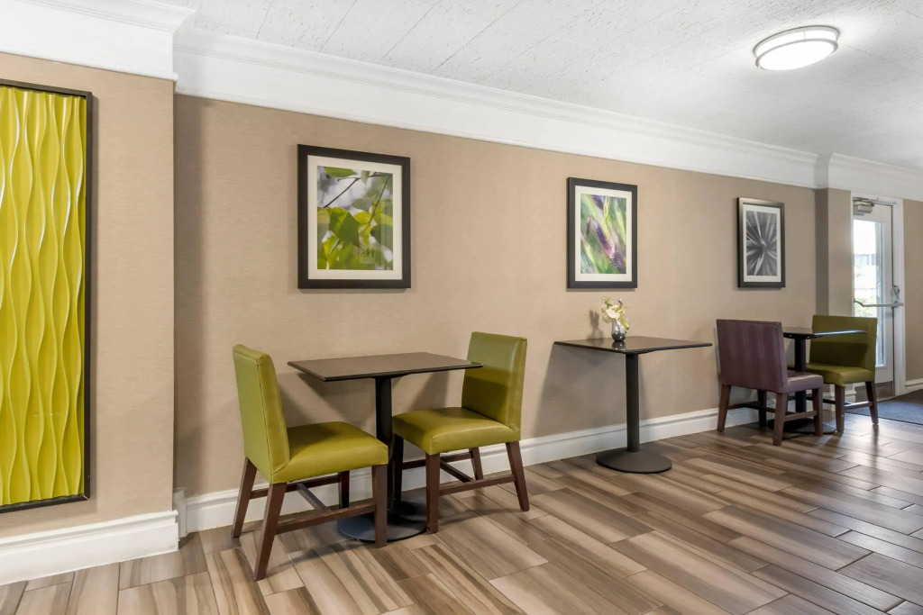 Quality Inn & Suites North Charleston - Ashley Phosphate