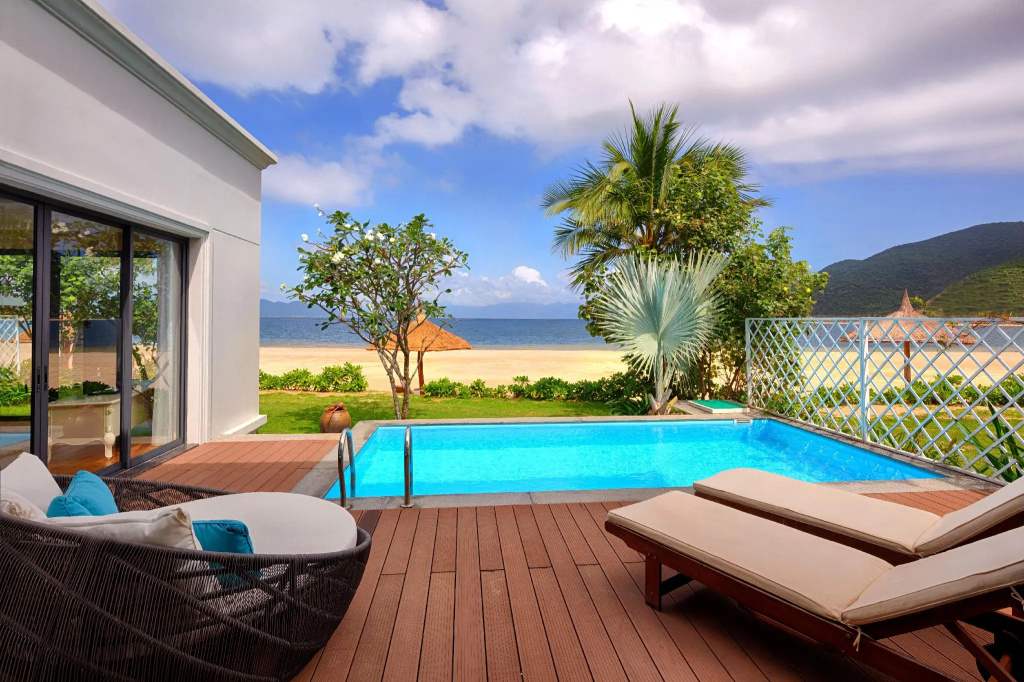 Nha Trang Marriott Resort & Spa, Hon Tre Island