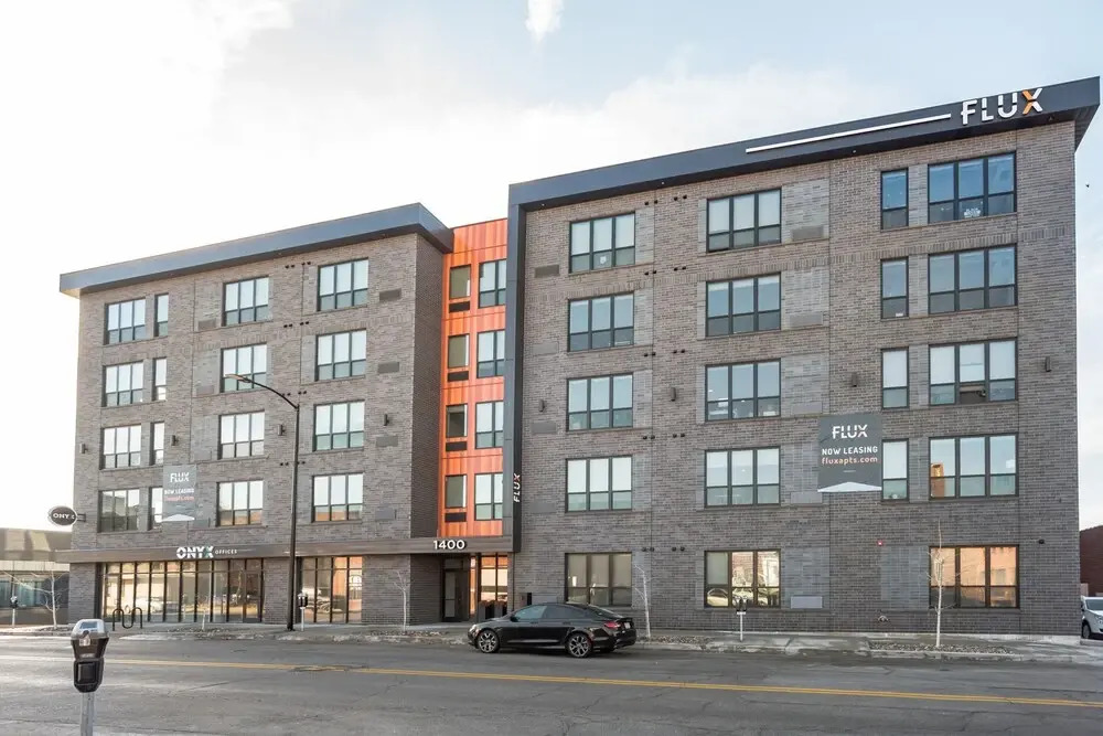 FRONTDESK Flux Apts Downtown Des Moines