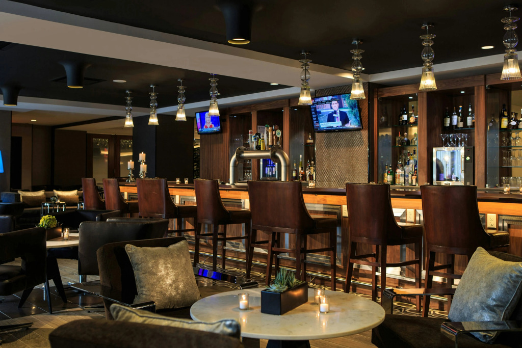 Renaissance Cincinnati Downtown Hotel