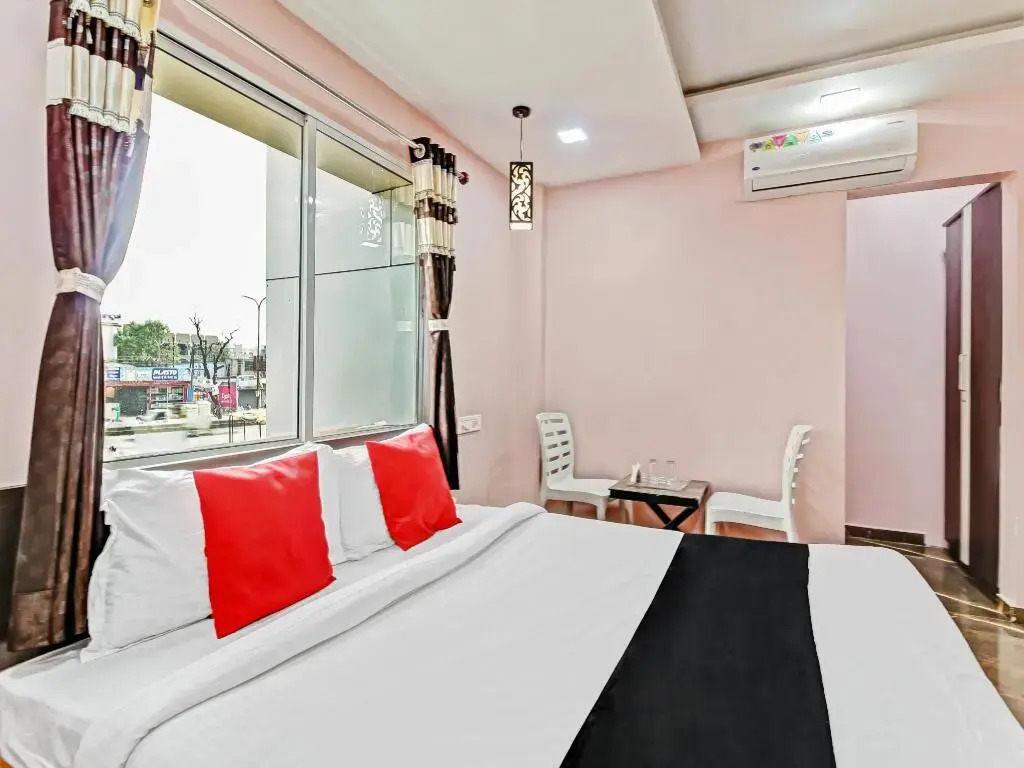 OYO 26938 Hotel Soni Inn