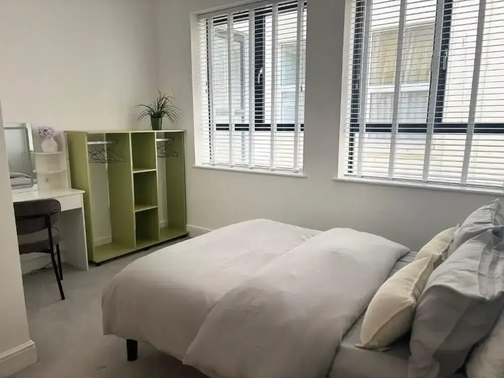 Stunning 3 Bed Apartment By Urban Roost
