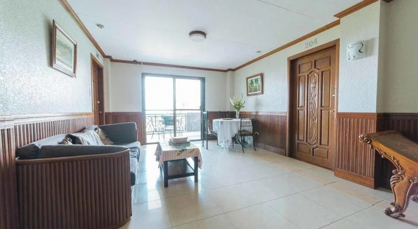 MC Mountain Home Apartelle