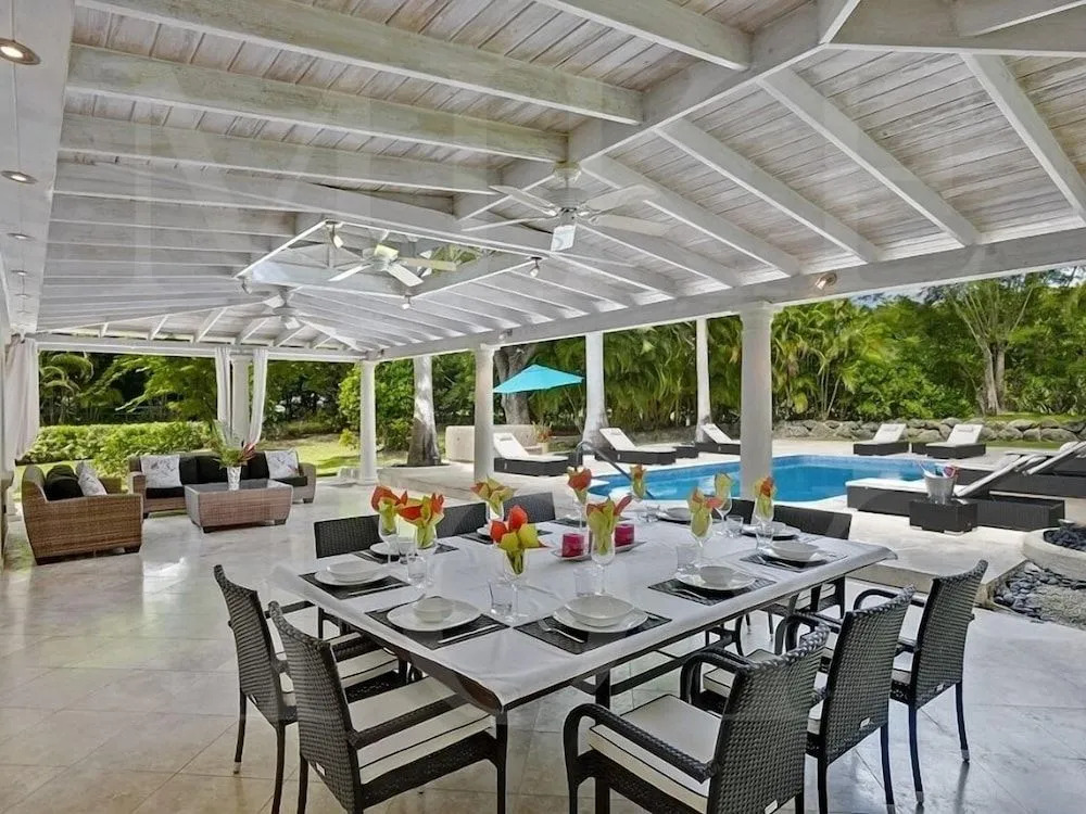 Villa Amberley House & Cottage