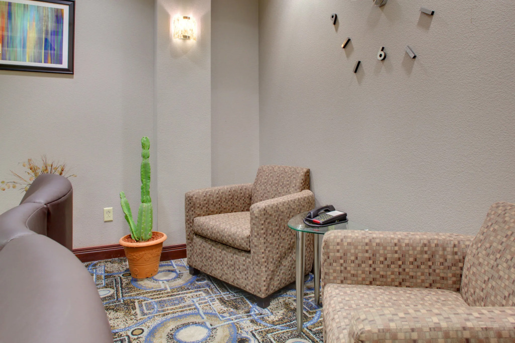 Holiday Inn Express & Suites Cross Lanes by IHG
