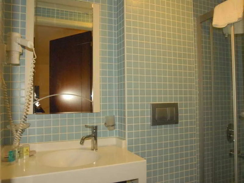 Mono Suites
