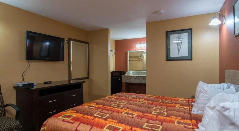 Deluxe Motel