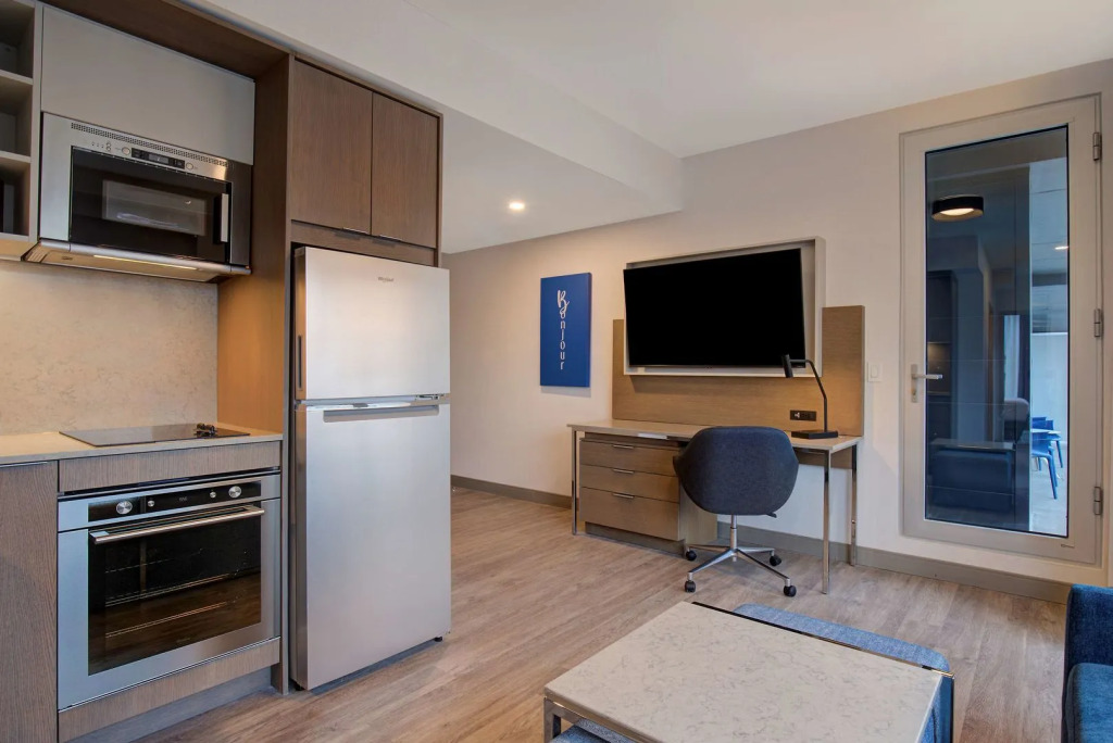 Homewood Suites By Hilton Montreal Downtown