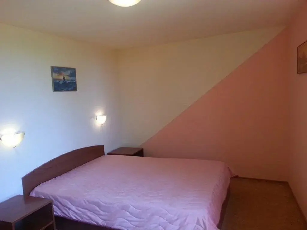 Guest Rooms Flirt