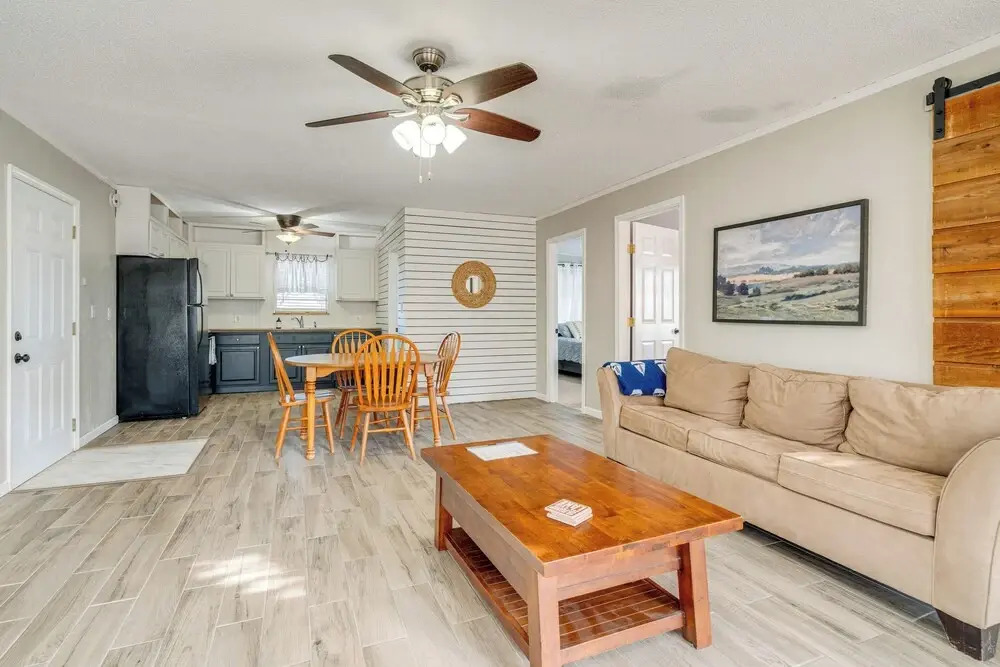 Lake Travis Access: Pet-friendly Lago Vista Home!