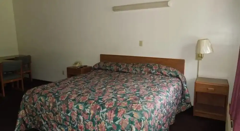 Lee's Motel