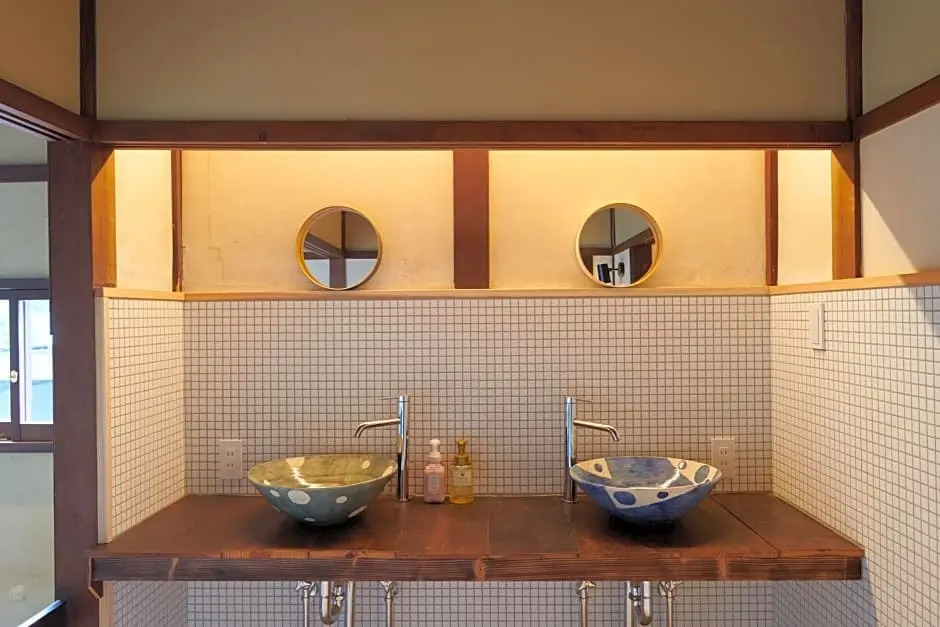 "Sasayama Jyokamachi Guest House KURIYA Semi Double Bunk Bed Cabin for 2-4 Pax - Vacation STAY 91845 "