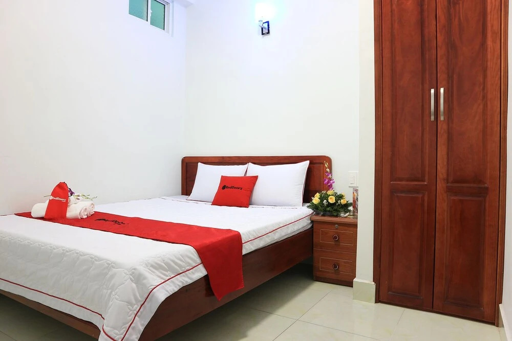 RedDoorz near Bai Sau 3