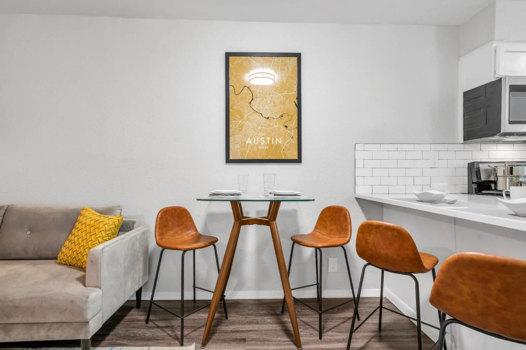 West University- 2BR- Parking- WiFi