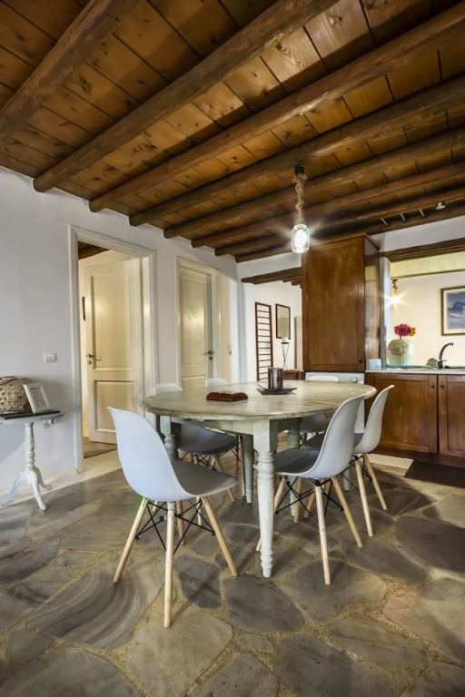 Ornos Apartments