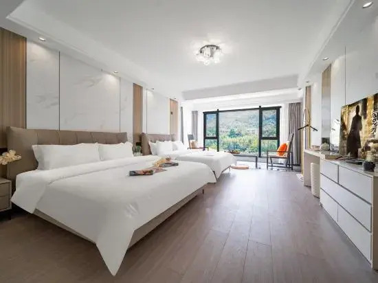 Zhixiju Pillow Water Homestay