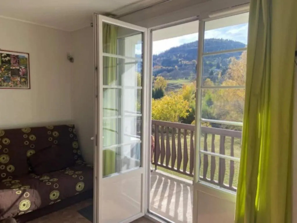Studio avec balcon, vue dégagée et parking - Séjours de 3 nuits minimum