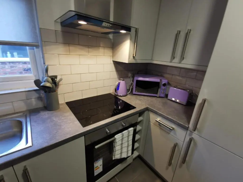 The Bob Marley 'One Love' Liverpool Apartment, Positive vibes, Wifi Netflix