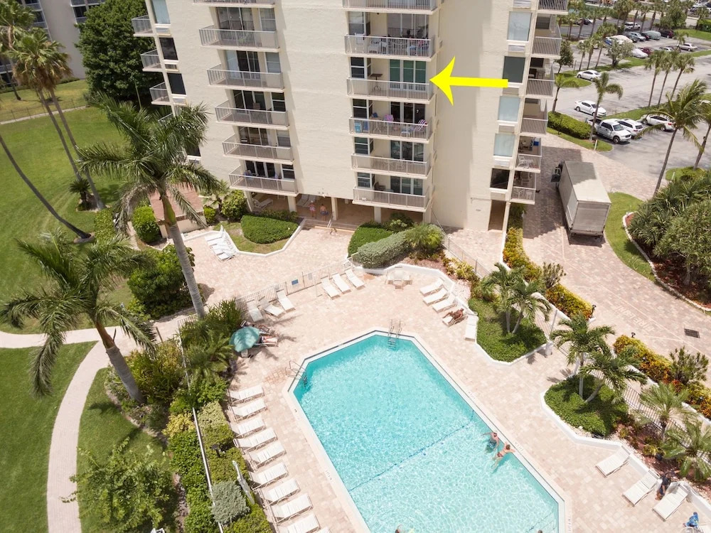 7300 Estero Blvd Condo Unit 405 1 Bedroom 1 Bathroom Condo