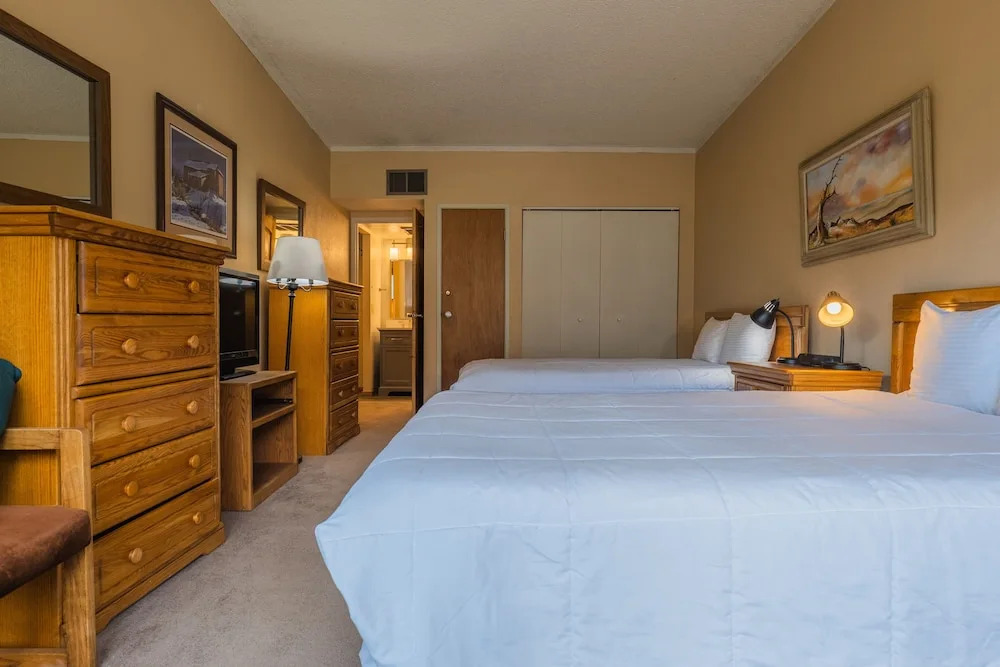 Ski Condo With Short Walk to Lifts - SH501 by Redawning